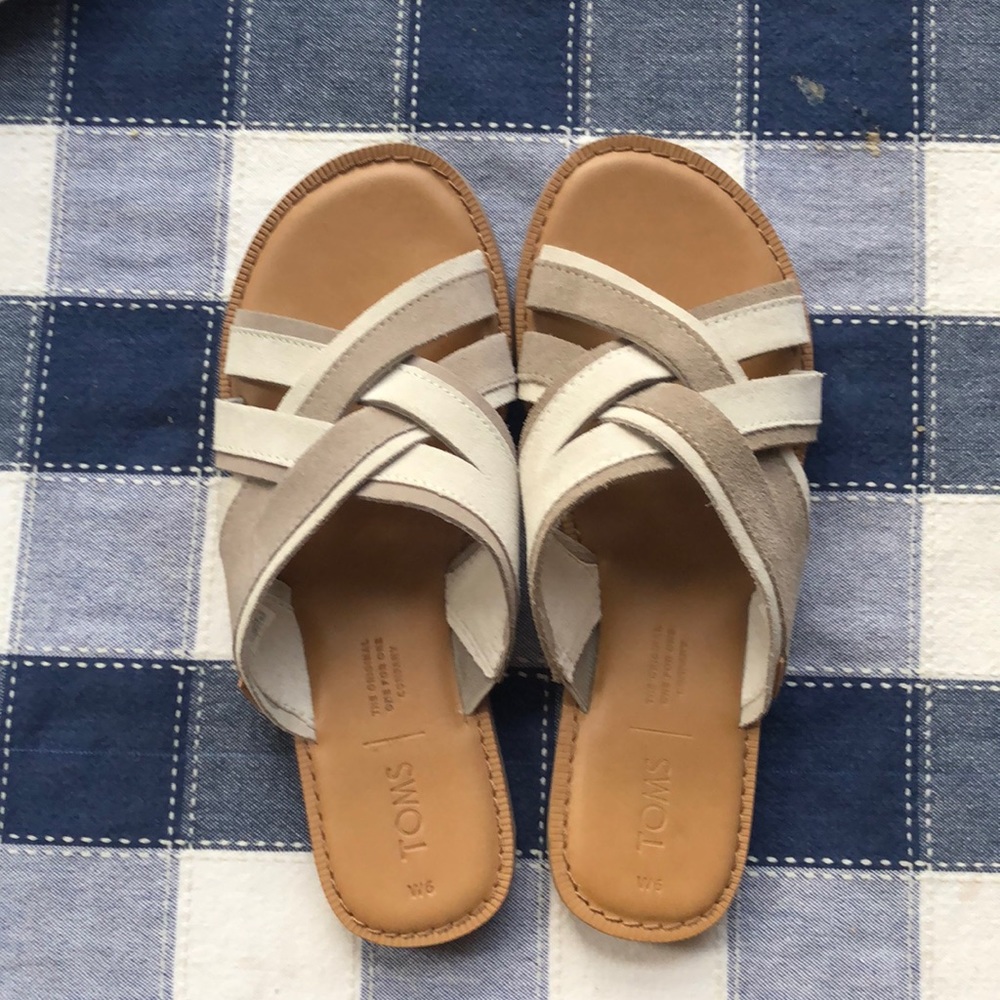 Tom’s Leather Sandals